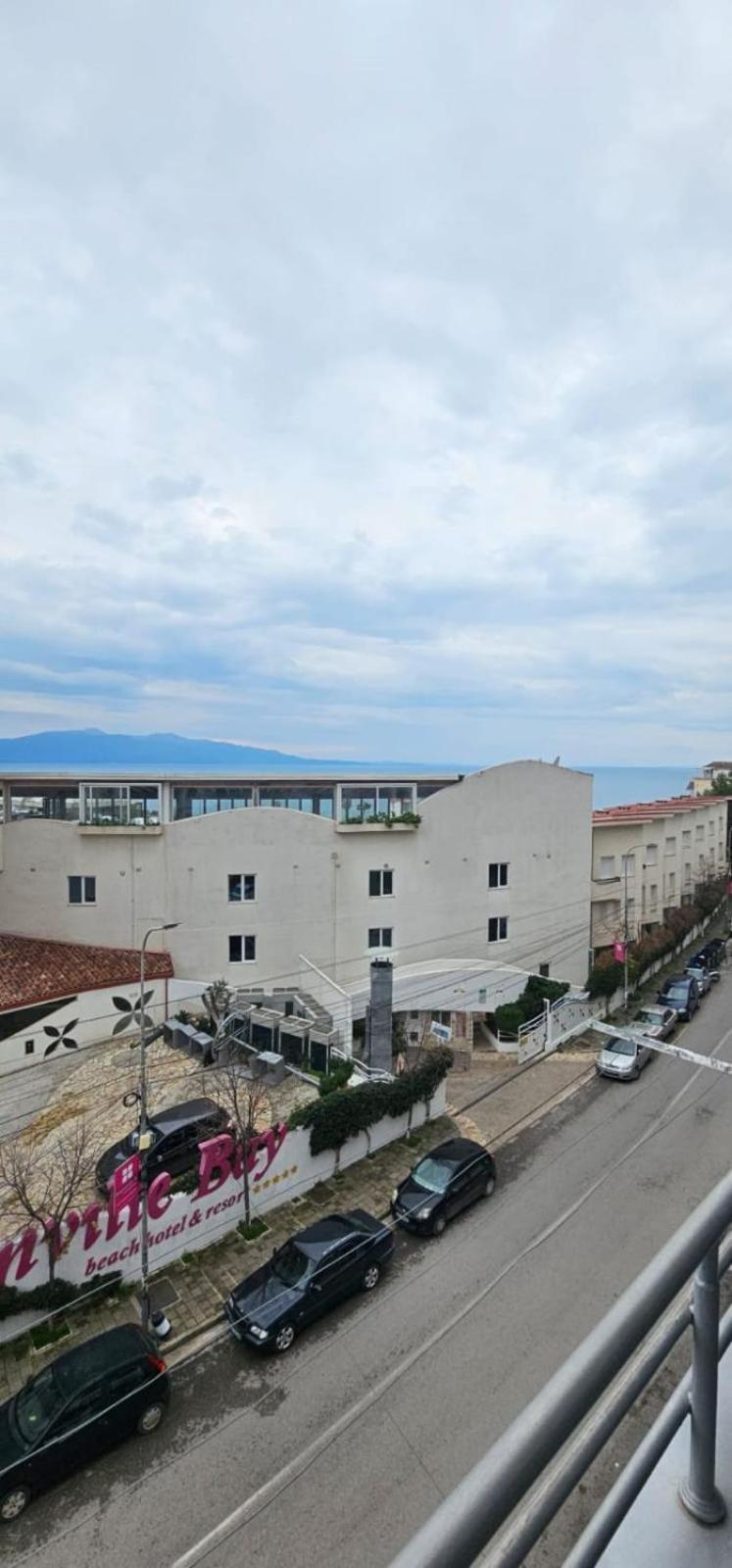 Hotel Edina Apartments By Hp Sarandë Exteriör bild